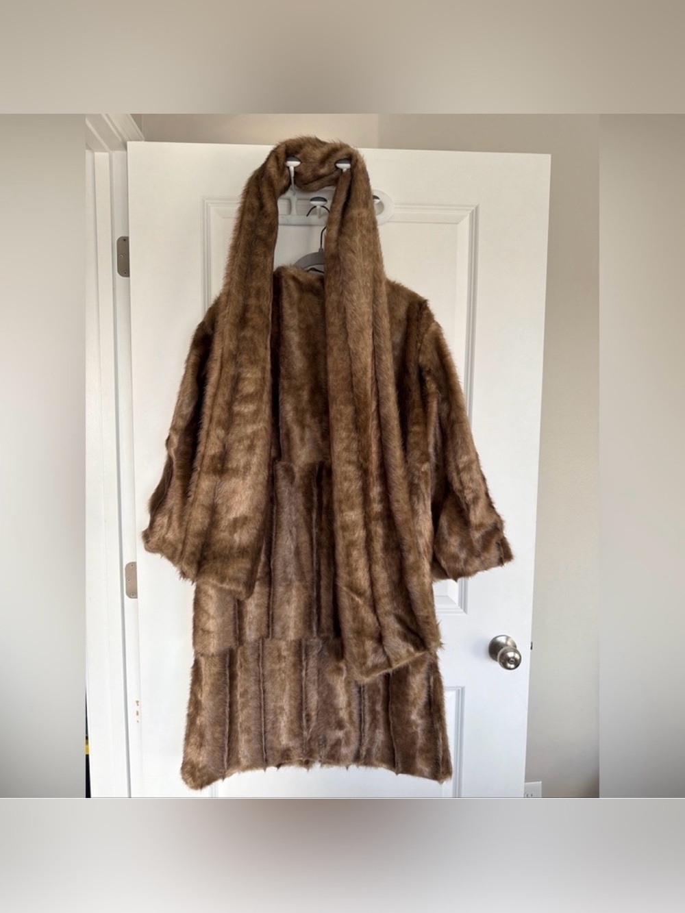 Viral H&M Fur Coat With Scarf-Detail New Luxurious Brown Faux Fur Coat Sz Small - Picture 12 of 14
